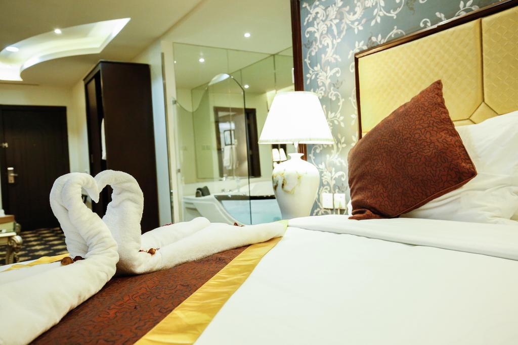 Rest Night Serviced Apartments- Alhamra Riad Exterior foto Deluxe Room