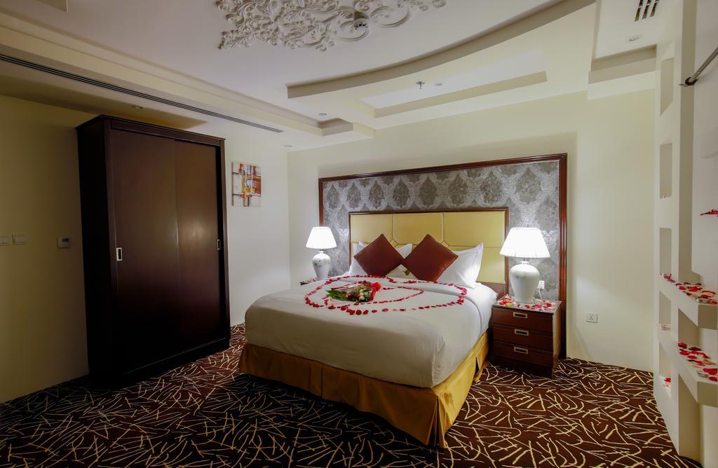 Rest Night Serviced Apartments- Alhamra Riad Exterior foto A bedroom at the hotel